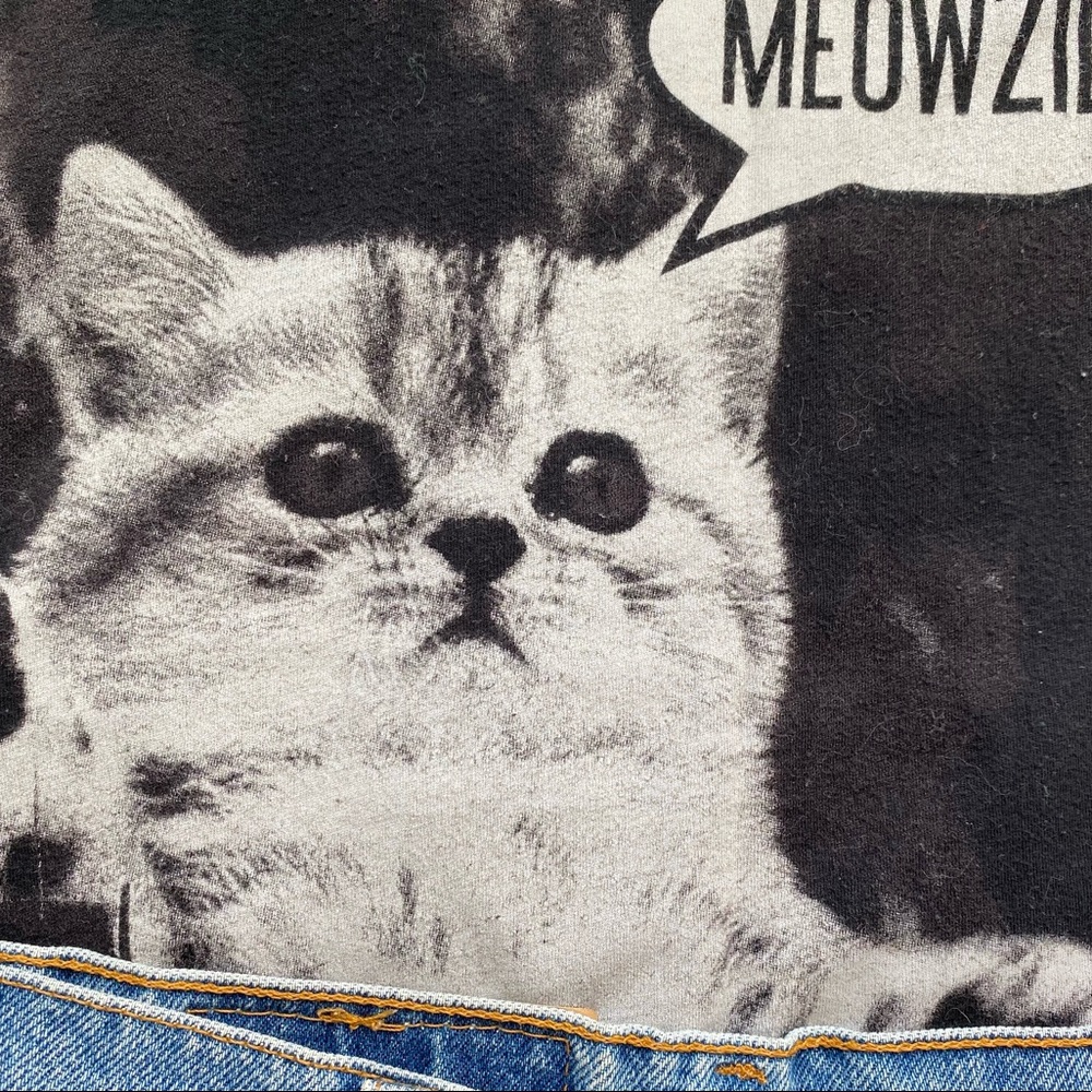 Meet your Posher, Yezi